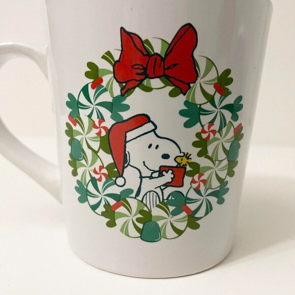 Zrike Peanuts Snoopy Woodstock Christmas Wreath Mug - Picture 6 of 15